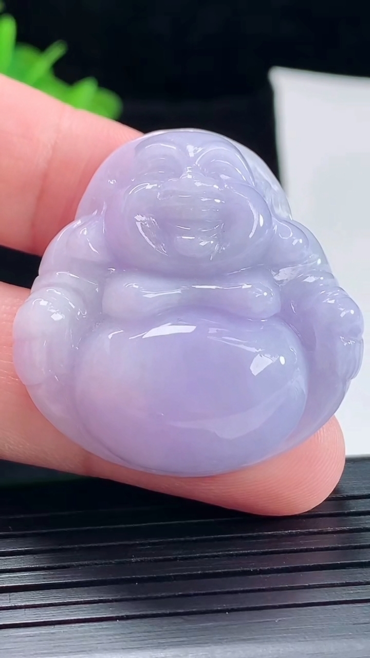 天然A货翡翠紫罗兰佛公吊坠，尺寸37.6-36-12.5重量:26.00g
5月5日