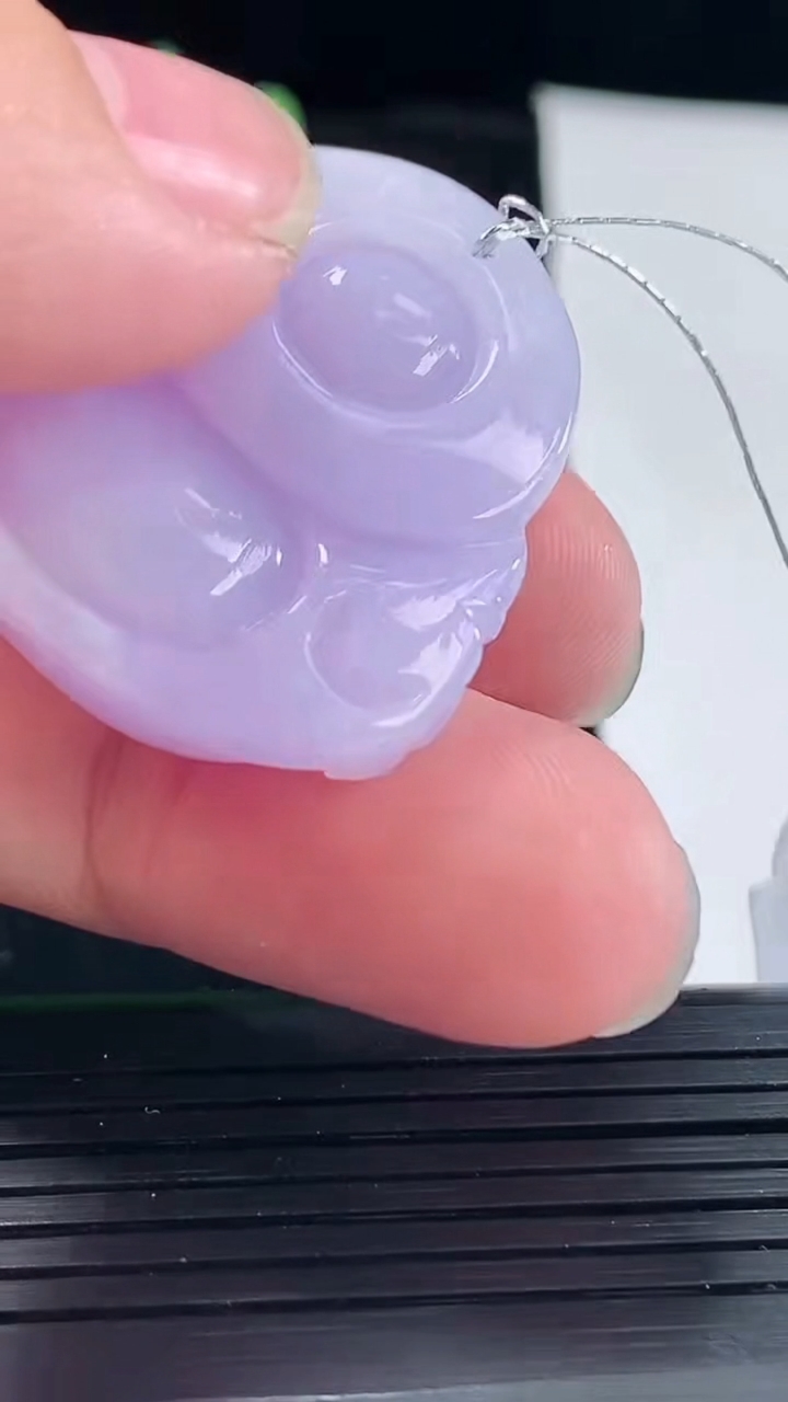 天然A货翡翠紫罗兰佛公吊坠，尺寸31.5-34-12重量:20.16g
5月6日