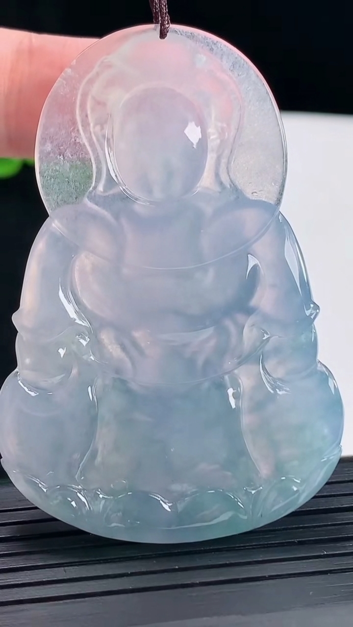 天然A货翡翠种紫罗兰正装观音吊坠，尺寸64-43-6.6重量:29.57g
5月6日