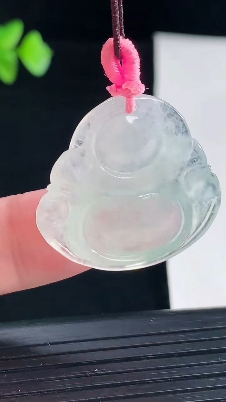 天然A货翡翠佛公吊坠，尺寸27-28.5-5.8重量:6.55g
5月7日