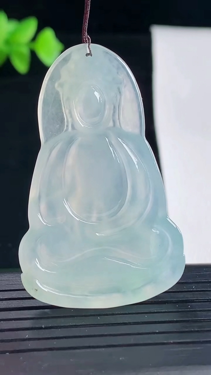 天然A货翡翠素衣观音吊坠，尺寸47.5-30-5重量:12.34g
5月7日