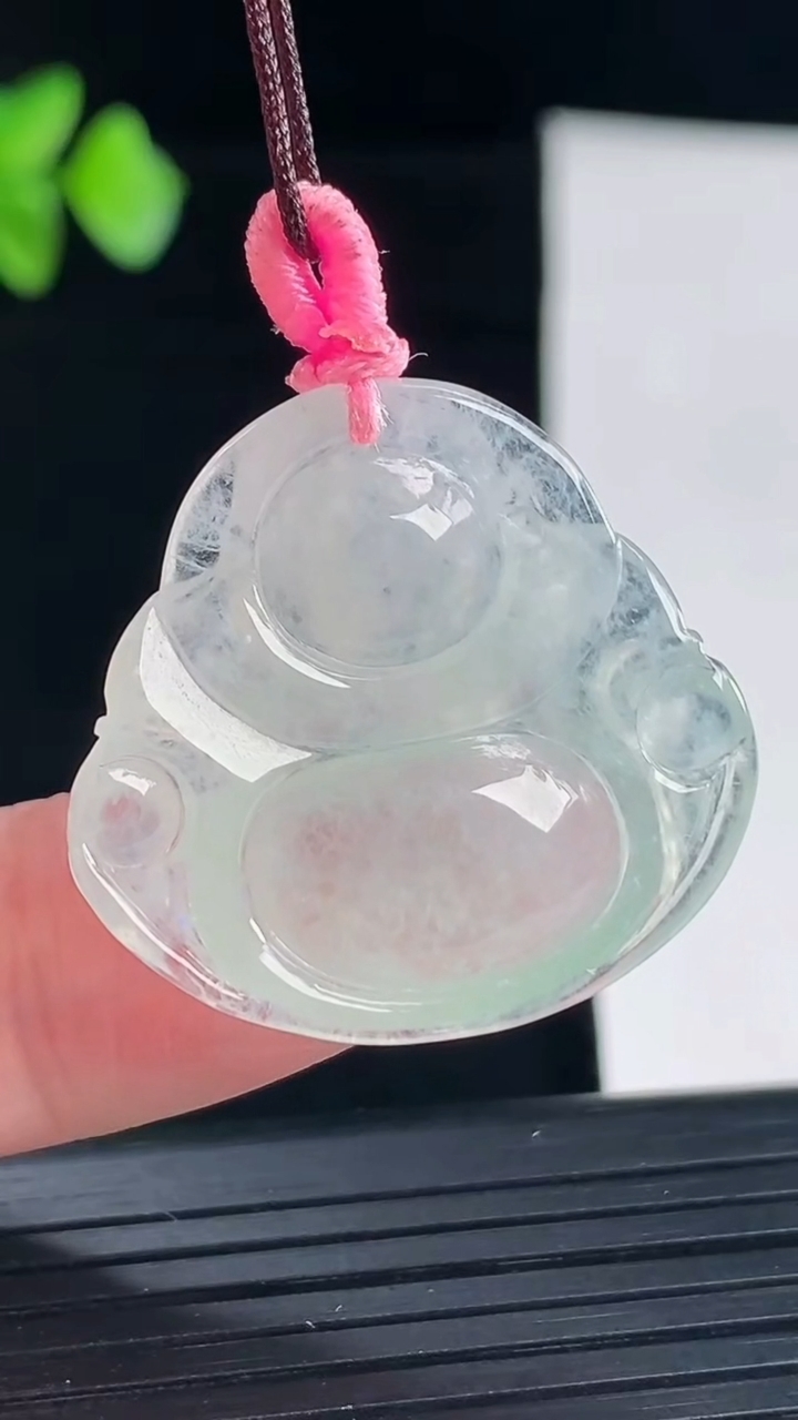 天然A货翡翠佛公吊坠，尺寸27-28.5-5.8重量:6.55g
5月7日