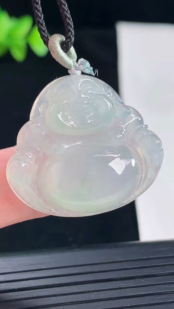 天然A货翡翠佛公吊坠，尺寸26-30.6-6重量:7.46g
5月7日