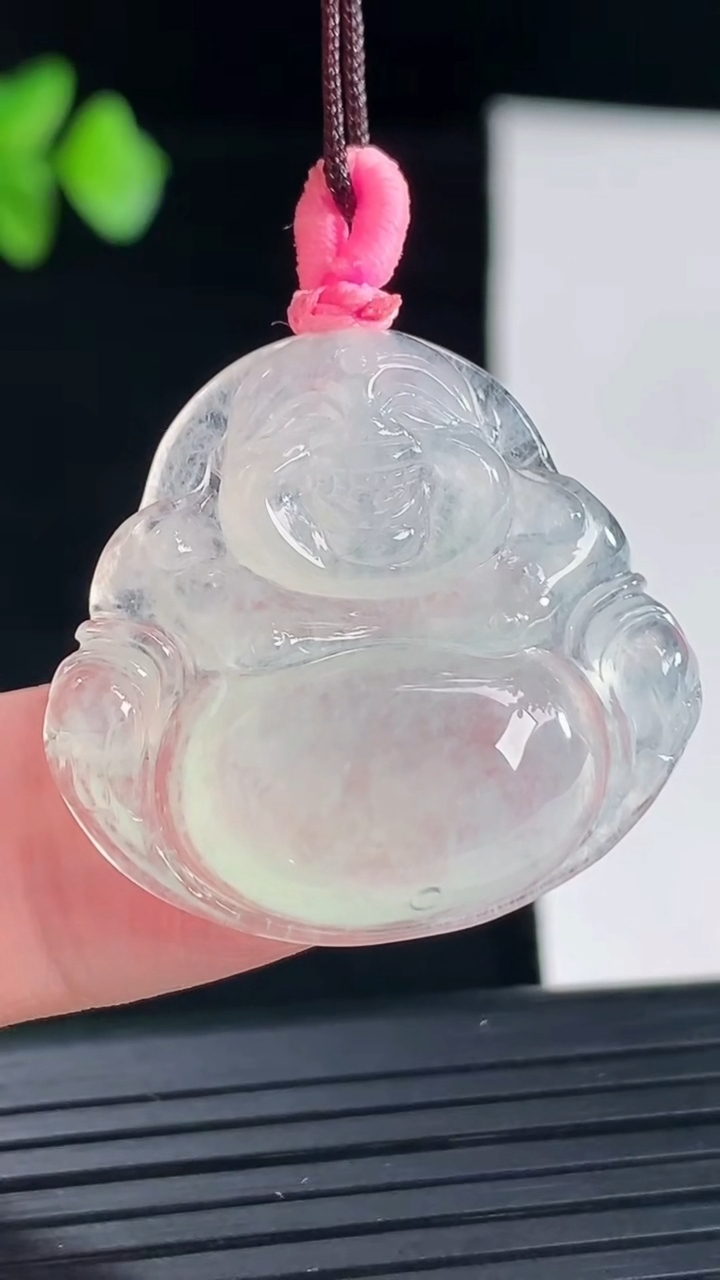 天然A货翡翠佛公吊坠，尺寸27-28.5-5.8重量:6.55g
5月7日
