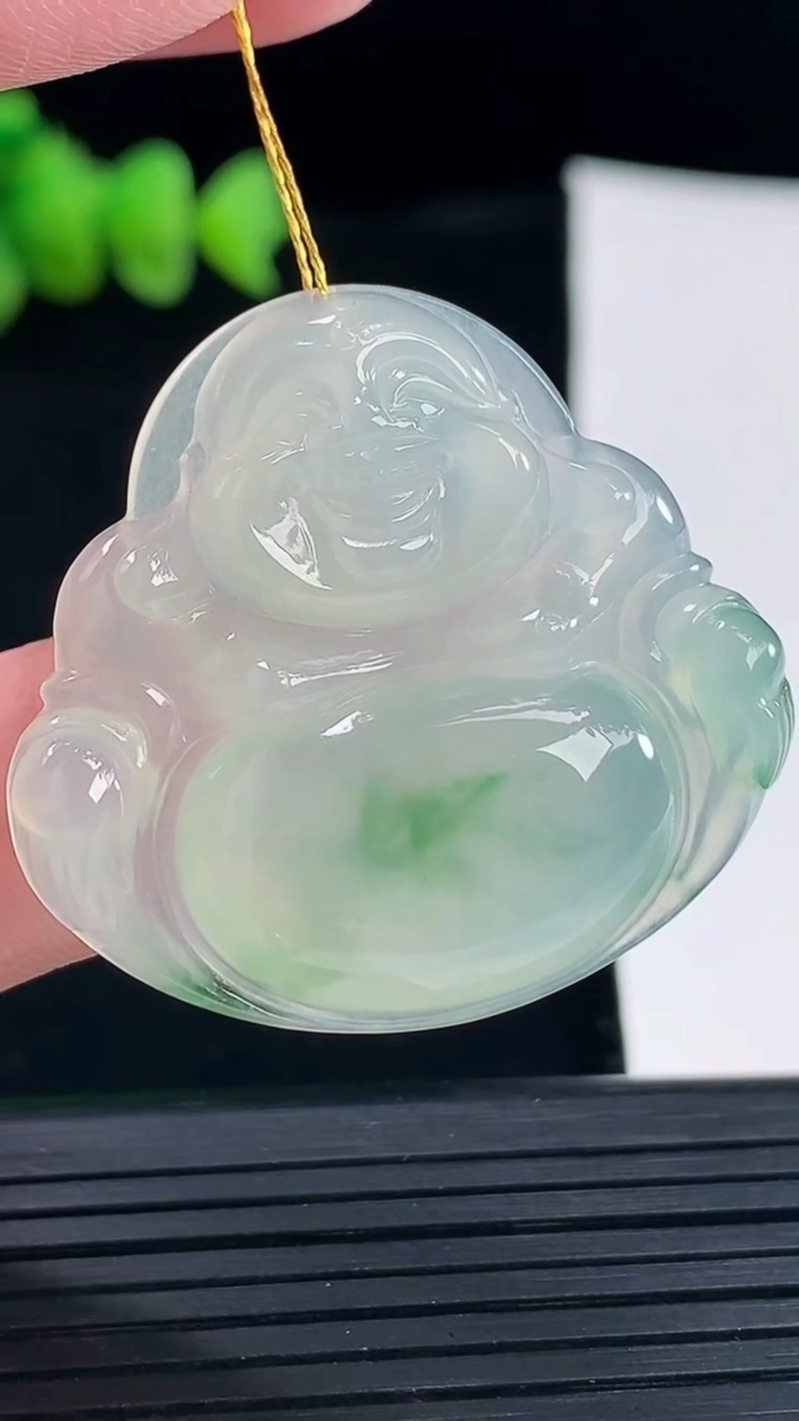 天然A货翡翠冰种飘花佛公吊坠，尺寸33-35-5.8重量:10.06g
5月9日
