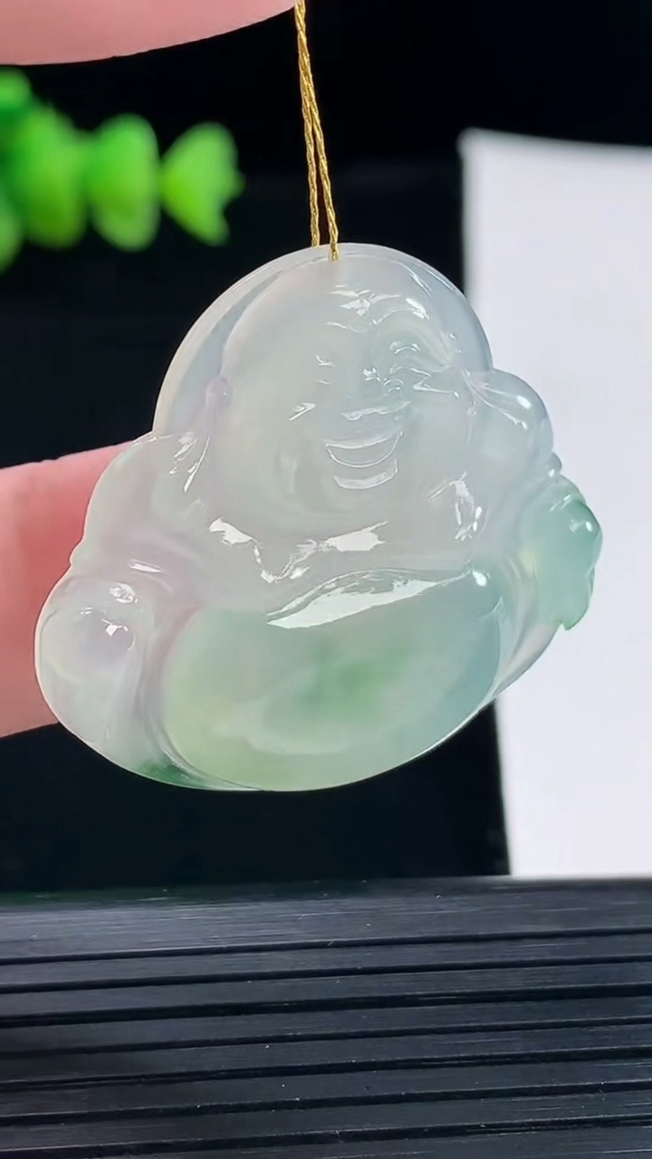 天然A货翡翠冰种飘花佛公吊坠，尺寸33-35-5.8重量:10.06g
5月9日