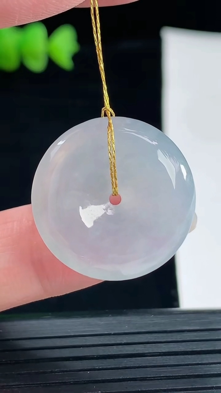 天然A货翡翠紫罗兰平安扣吊坠，尺寸24-5.6重量:6.45g
5月9日