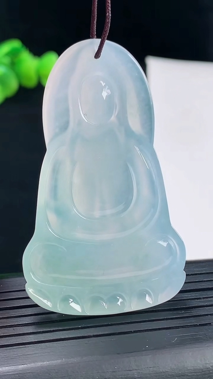 天然A货翡翠素衣观音吊坠，尺寸56.2-34-5.8重量:19.28g
5月9日
