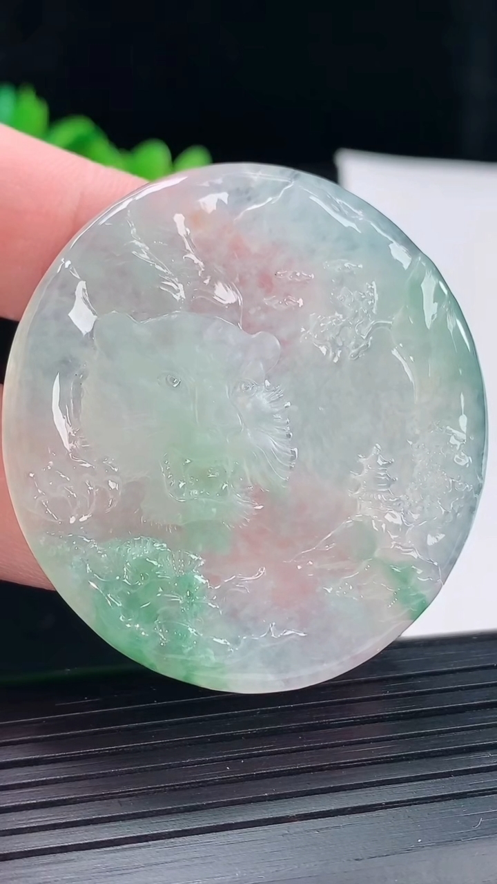 天然A货翡翠生肖虎吊坠，尺寸51-47-5.5重量:27.73g
5月9日