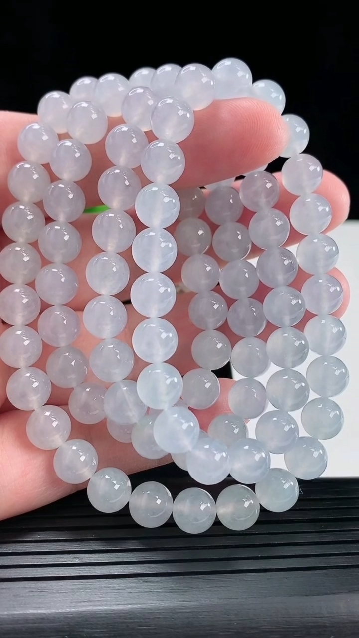 天然A货翡翠种紫罗兰圆珠项链，尺寸8-88颗重量:79.57g5月10日
工厂直销收藏佳品,种好水足