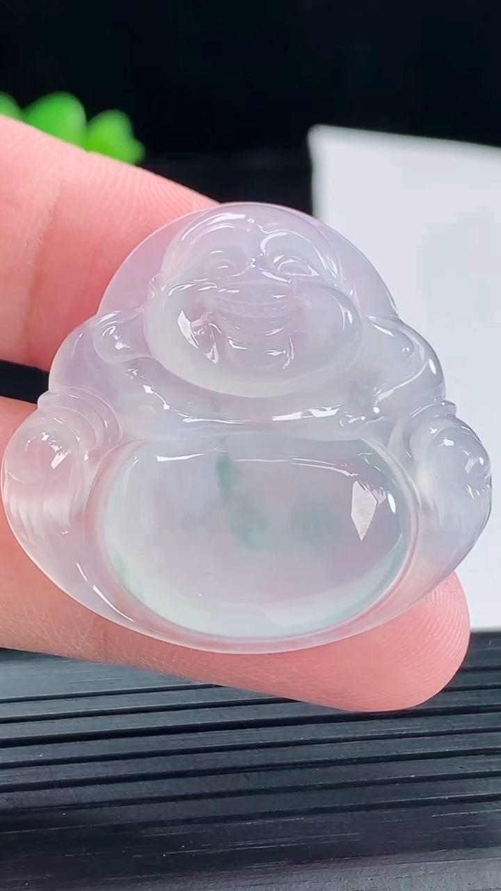 天然A货翡翠种飘花佛公吊坠，尺寸33-35.5-5.8重量:10.04g
5月10日