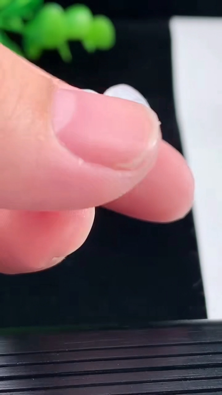 天然A货翡翠和和美美 荷花吊坠，尺寸33-28-12重量:16.20g
5月11日