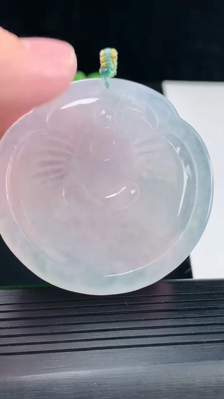 天然A货翡翠文殊菩萨吊坠，尺寸52.5-5重量:29.48g
5月12日