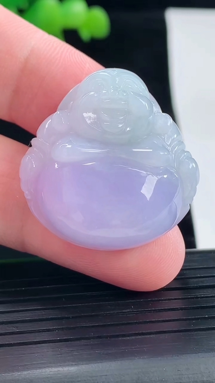 天然A货翡翠紫罗兰佛公吊坠，尺寸29.6-29.6-12.5重量:18.99g
5月12日