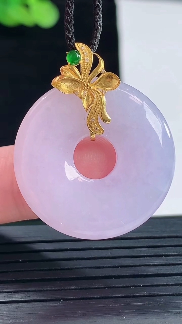 天然A货翡翠18k金紫罗兰平安环吊坠，尺寸29-5重量:8.69g
5月14日