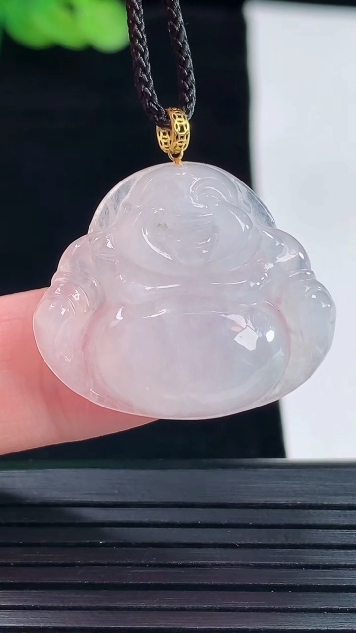 天然A货翡翠佛公吊坠，尺寸24.5-28-5.5重量:5.34g
5月14日