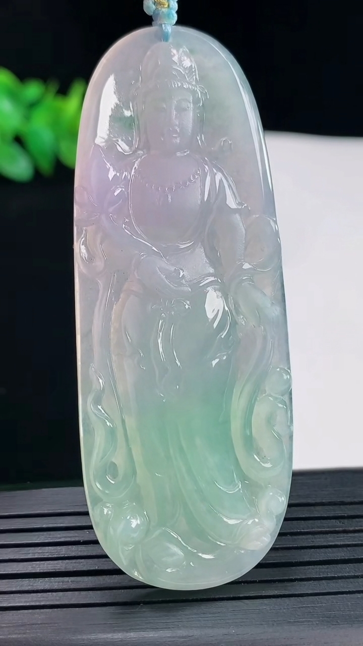 天然A货翡翠春带彩 紫罗兰大势至菩萨吊坠，尺寸73-28.6-5重量:21.00g
5月14日