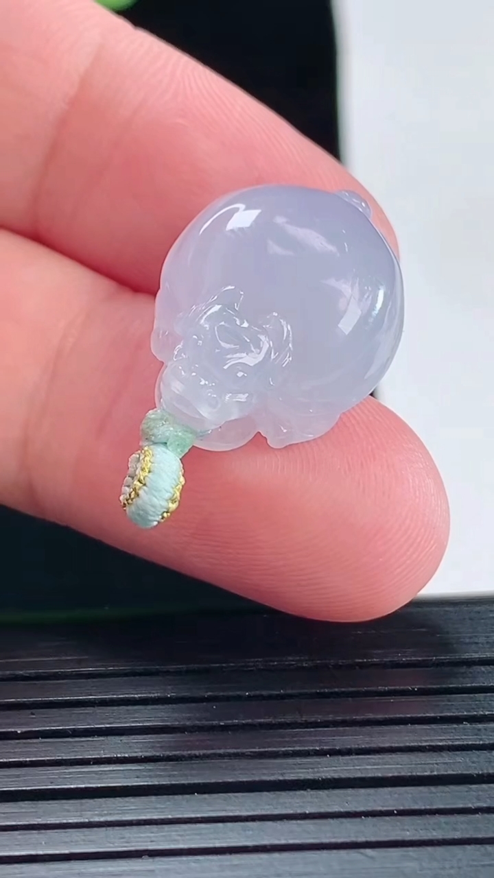天然A货翡翠紫罗兰龙龟吊坠，尺寸21-16-7重量:4.19g
5月14日