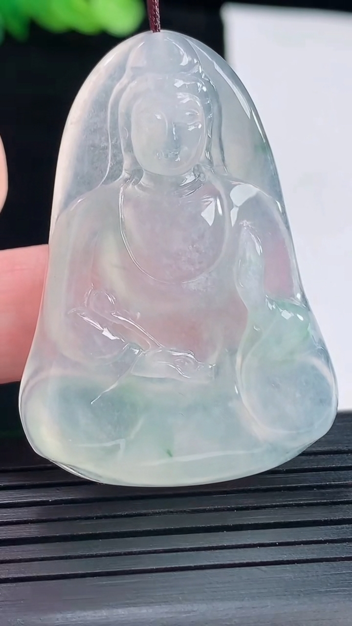 天然A货翡翠素衣观音吊坠，尺寸48-34-5.6重量:16.55g
5月14日