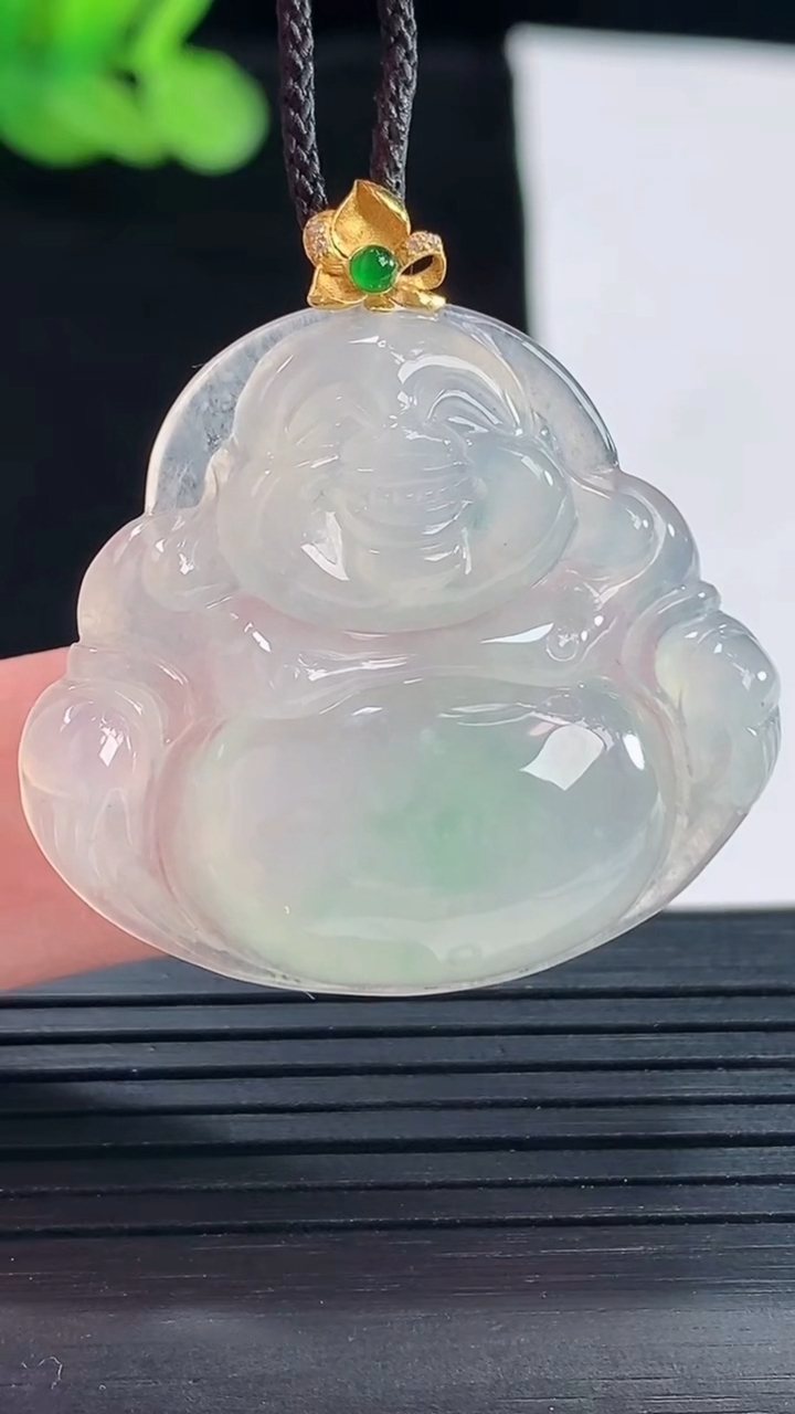 天然A货翡翠佛公吊坠，尺寸29-34-6.2重量:9.25g
5月14日