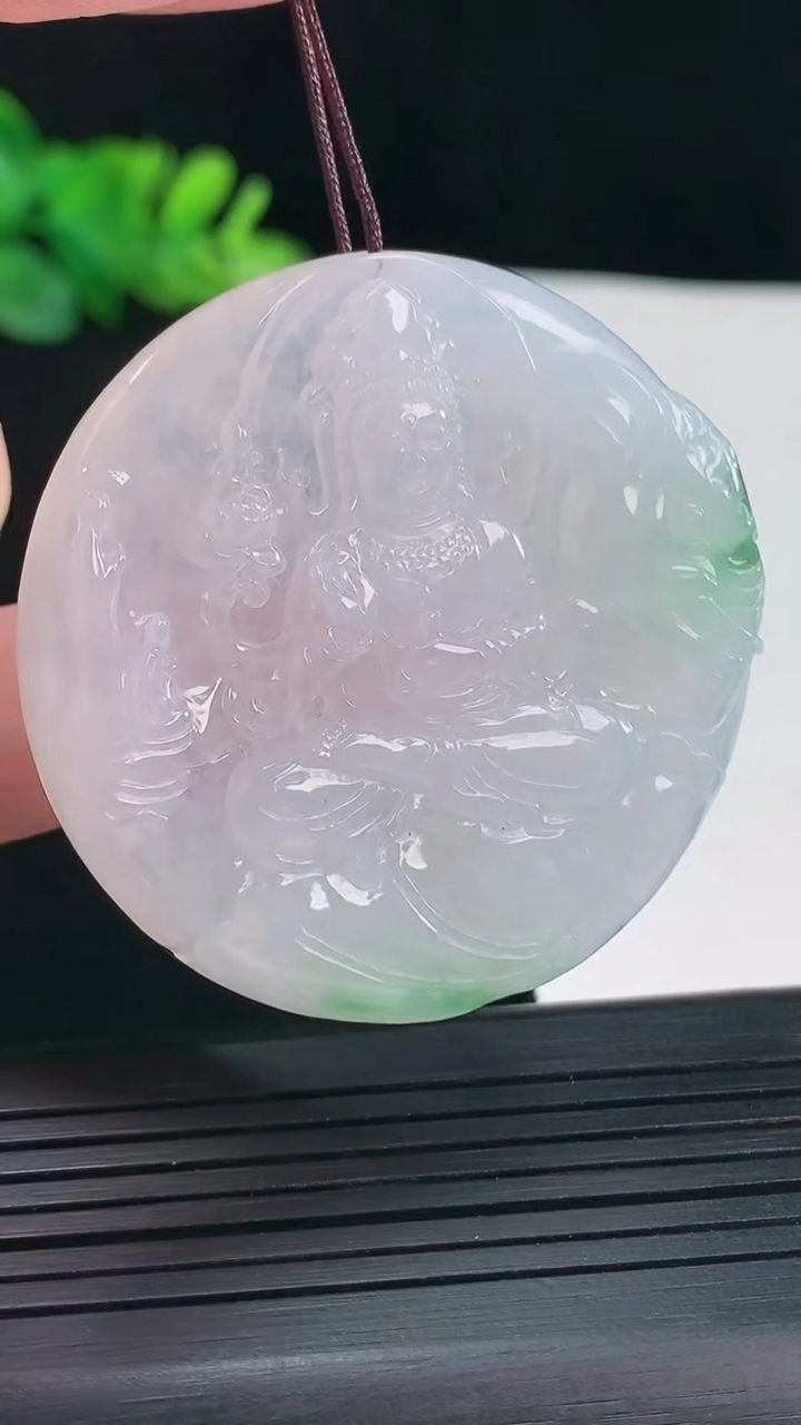 天然A货翡翠普贤菩萨吊坠，尺寸46.8-6重量:32.46g
5月14日