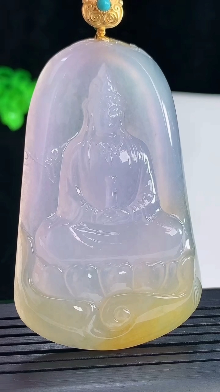 天然A货翡翠种紫罗兰 飘黄翡素衣观音吊坠，尺寸80-68-40.8-7.8重量:40.81g
5月1