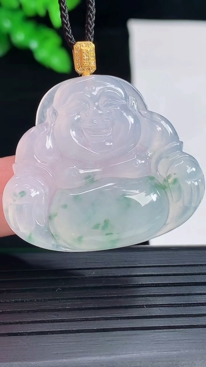 天然A货翡翠18k金飘花佛公吊坠，尺寸32-38-5重量:10.71g
5月16日