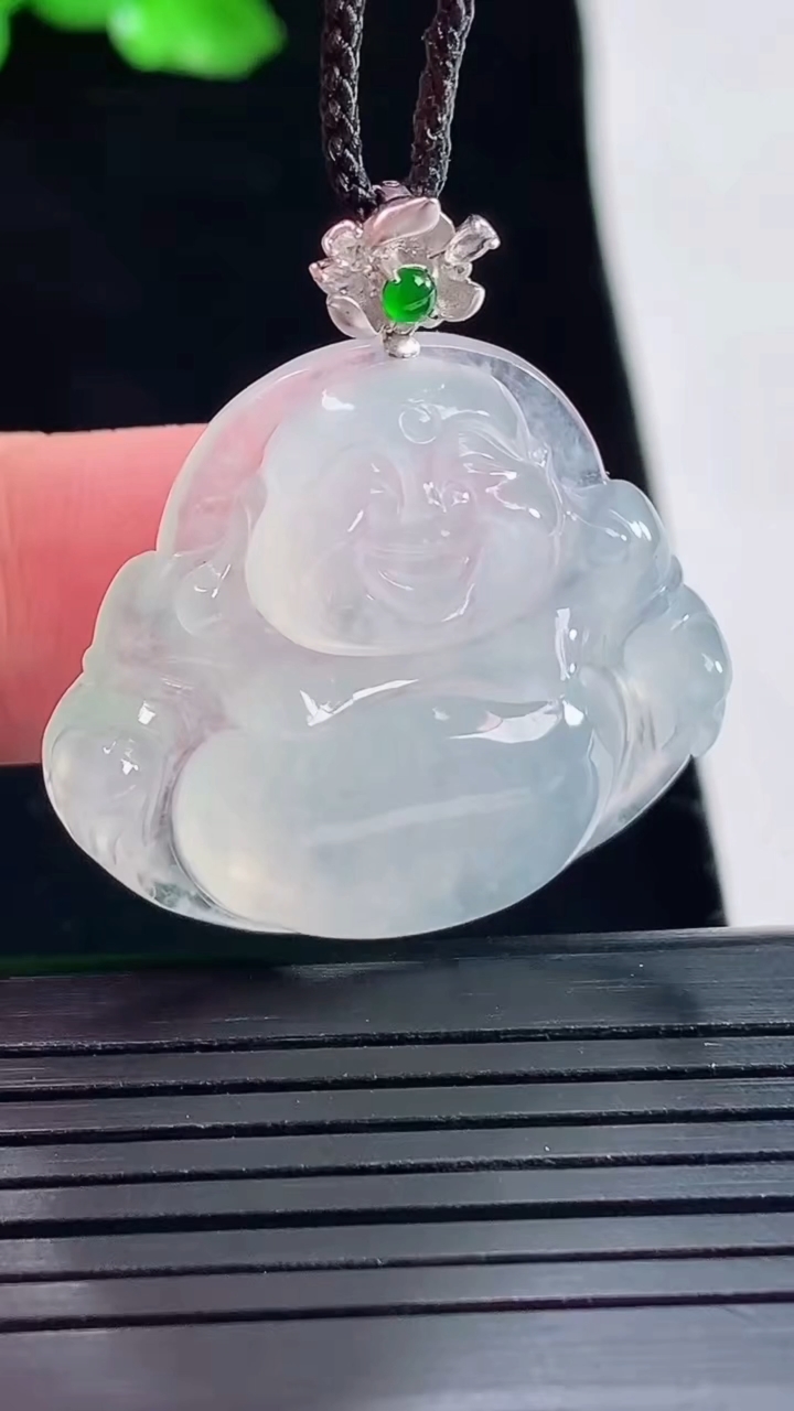 天然A货翡翠佛公吊坠，尺寸28-31-7重量:9.86g
5月16日