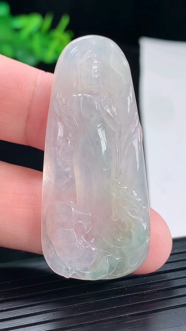 天然A货翡翠观音菩萨吊坠，尺寸51-23-5.5重:12.64g12
5月17日