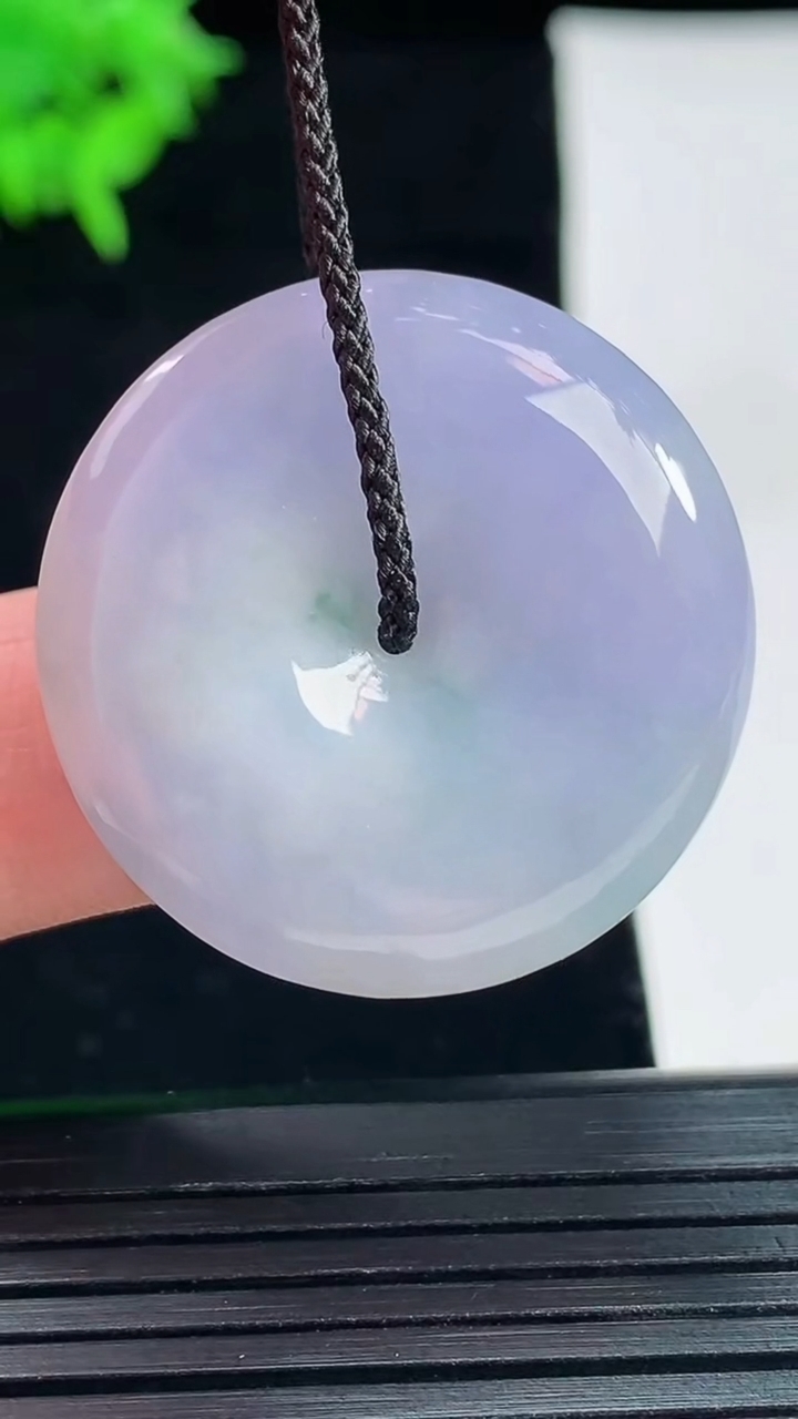 天然A货翡翠紫罗兰平安扣吊坠，尺寸30-5.2重量:10.31g
5月18日