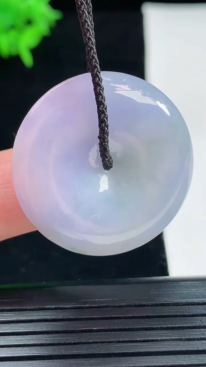 天然A货翡翠紫罗兰平安扣吊坠，尺寸30-5.2重量:10.31g
5月18日