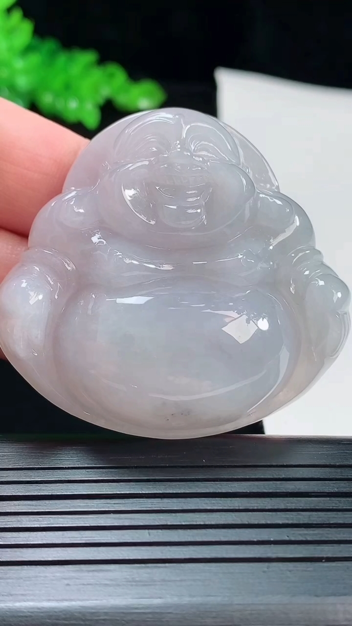 天然A货翡翠紫罗兰佛公吊坠，尺寸49-52-12重量:42.65g
5月19日