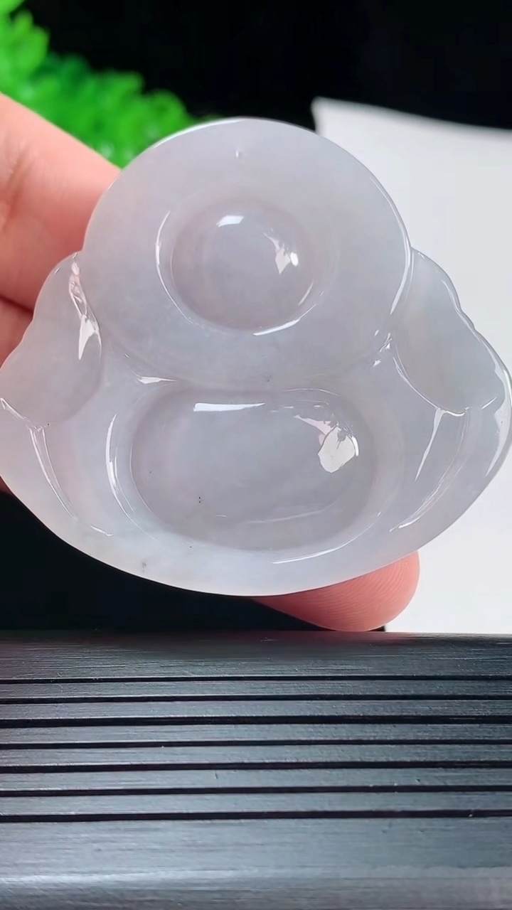天然A货翡翠紫罗兰佛公吊坠，尺寸49-52-12重量:42.65g
5月19日