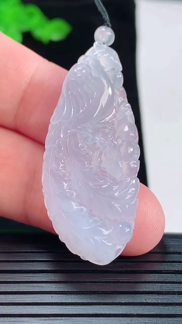 天然A货翡翠冰种紫罗兰凤凰吊坠，尺寸45.5-19-5.8重量:8.65g
5月20日