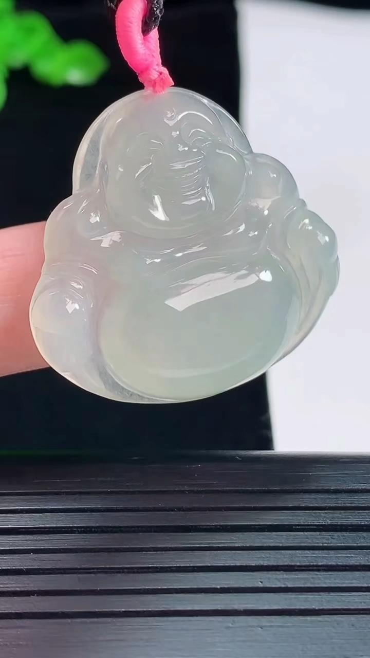 天然A货翡翠佛公吊坠，尺寸31-34.5-5.2重量:8.80g
5月20日