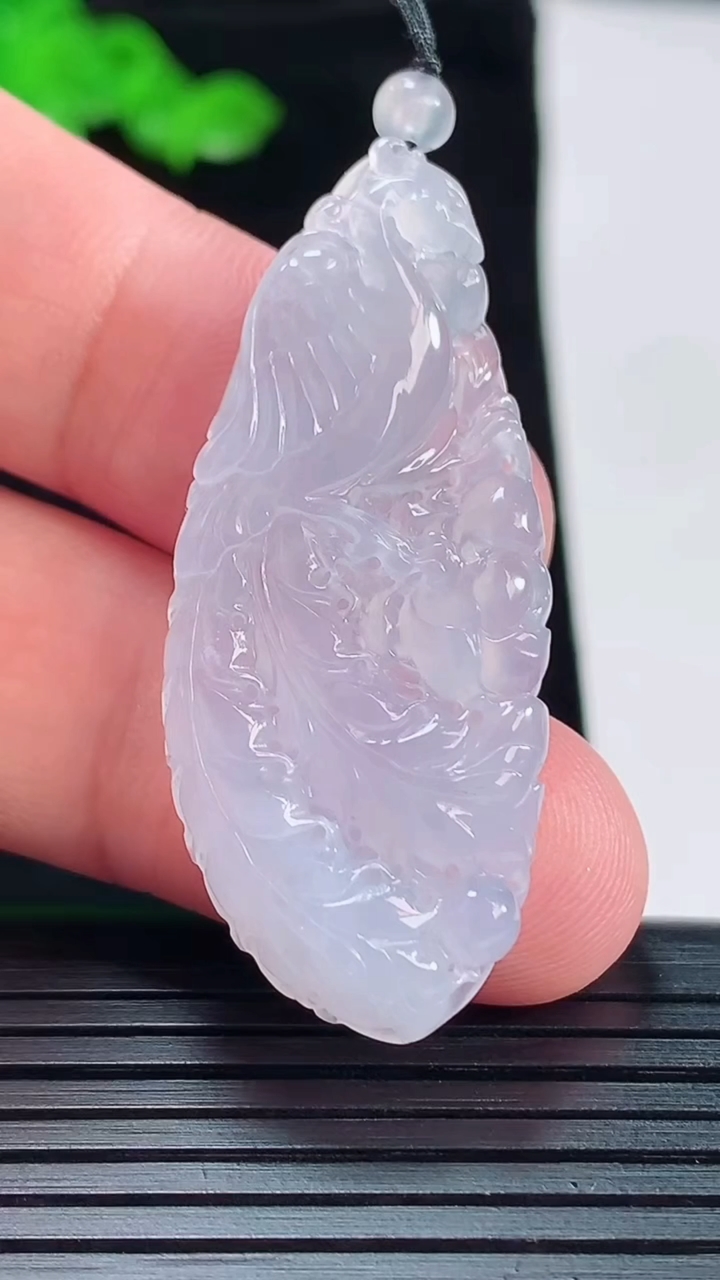 天然A货翡翠冰种紫罗兰凤凰吊坠，尺寸45.5-19-5.8重量:8.65g
5月20日