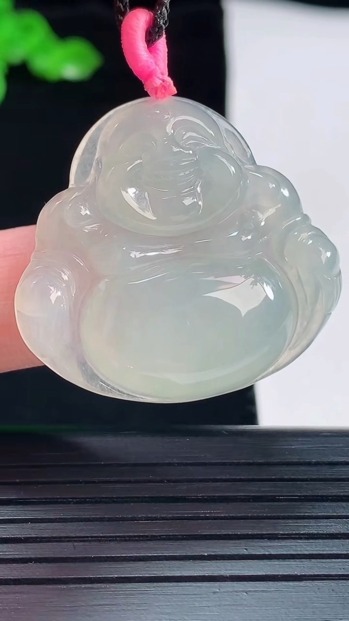 天然A货翡翠佛公吊坠，尺寸31-34.5-5.2重量:8.80g
5月20日