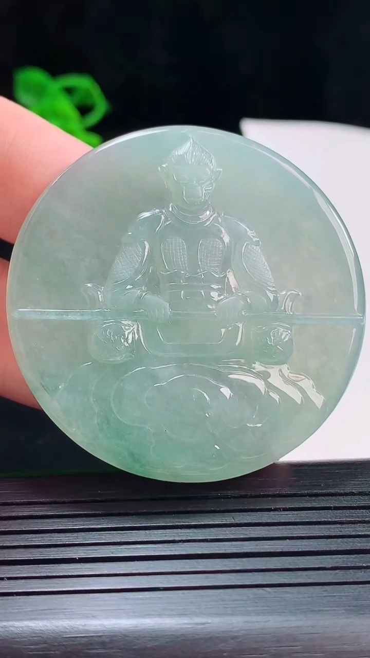 天然A货翡翠齐天大圣孙悟空吊坠，尺寸50-5重量:29.41g
5月22日