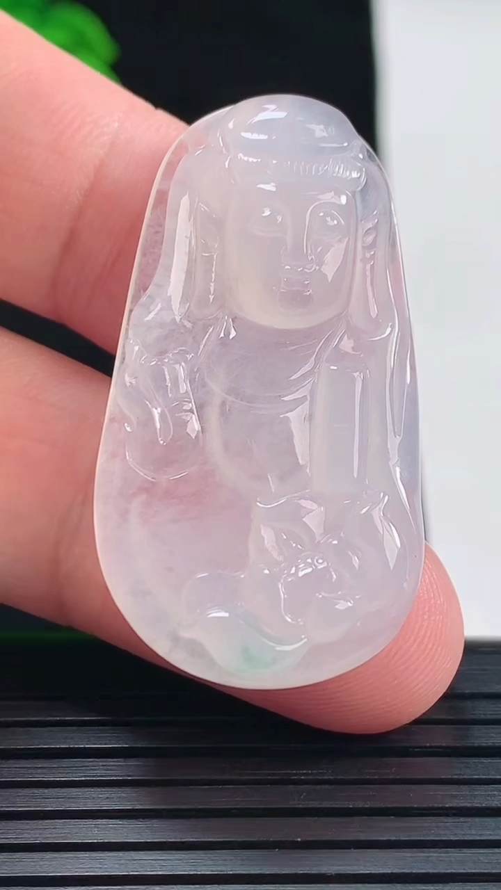 天然A货翡翠观音菩萨吊坠，尺寸40.8-21.6-5重量:8.62g
5月22日