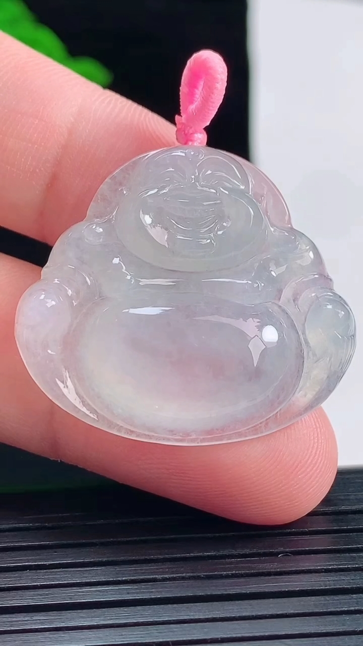 天然A货翡翠佛公吊坠，尺寸29.6-33-5.8重量:9.00g
5月25日