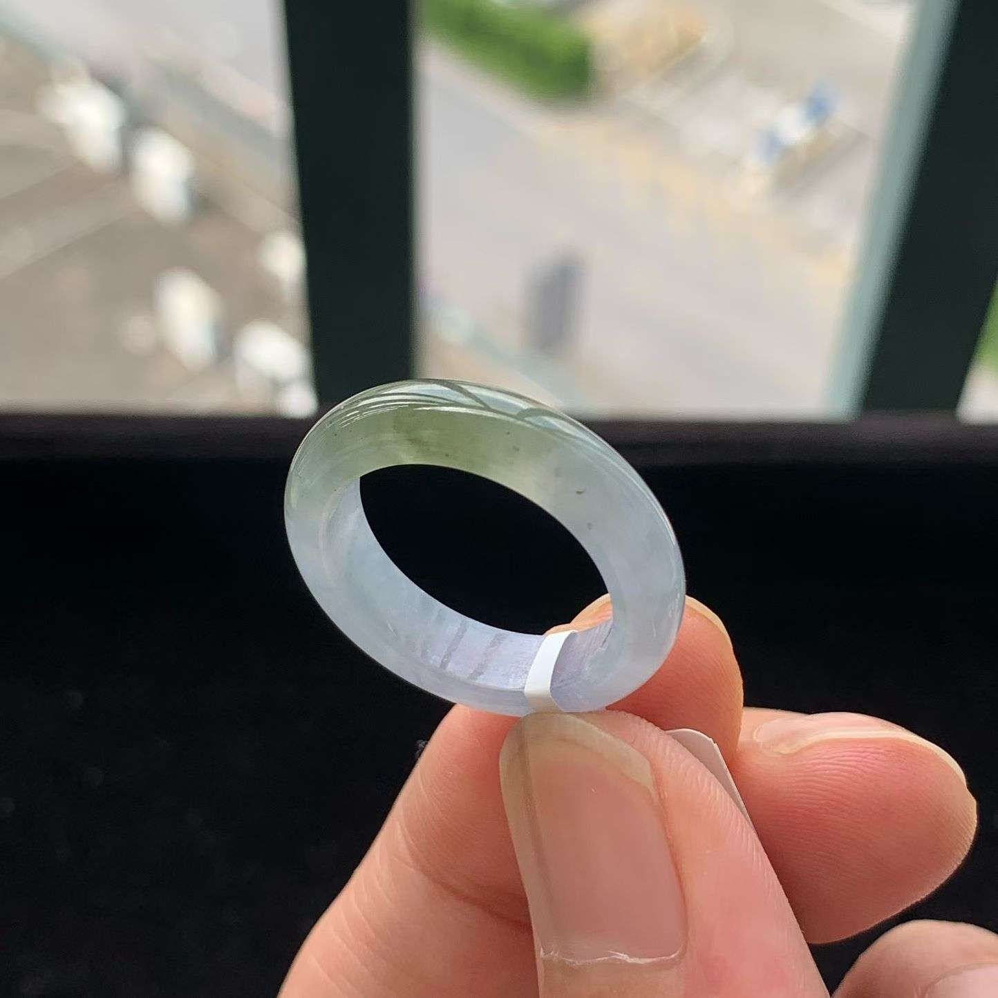 A货天然翡翠冰糯种紫罗兰冰黄戒指19-20号重量4.27g
5月30日