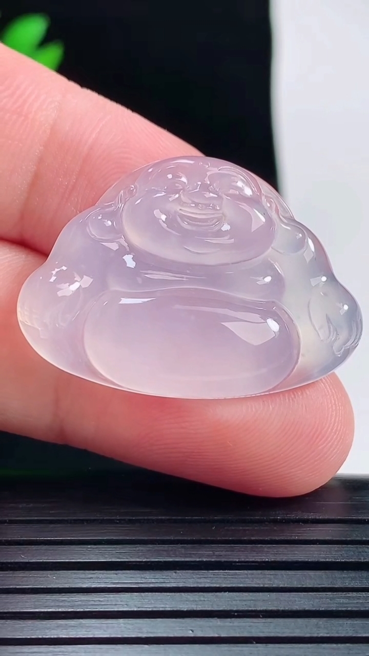 天然A货翡翠佛公镶嵌件，尺寸23-32-4重量:5.34g
5月31日