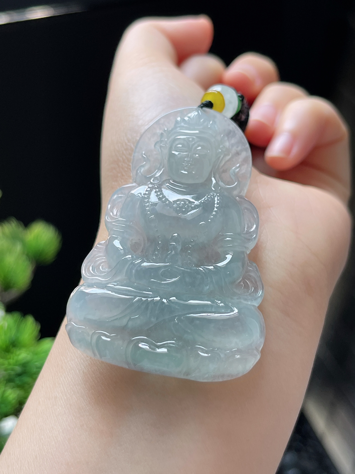翡翠冰糯种白色吊坠