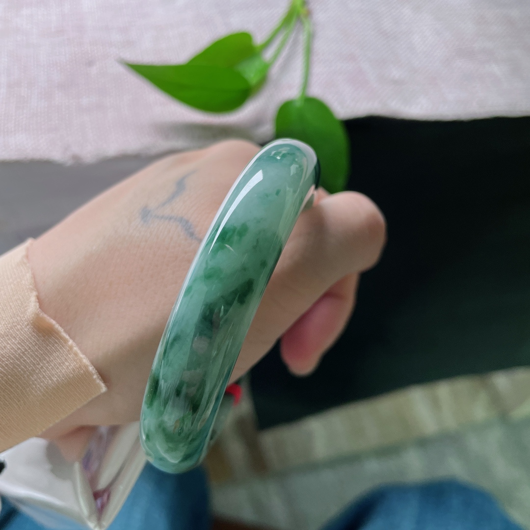 55.7/12.7/8.6，飘花正圈，版型正，厚装饱满，古色古香，一点皮纹不显，ss51342a