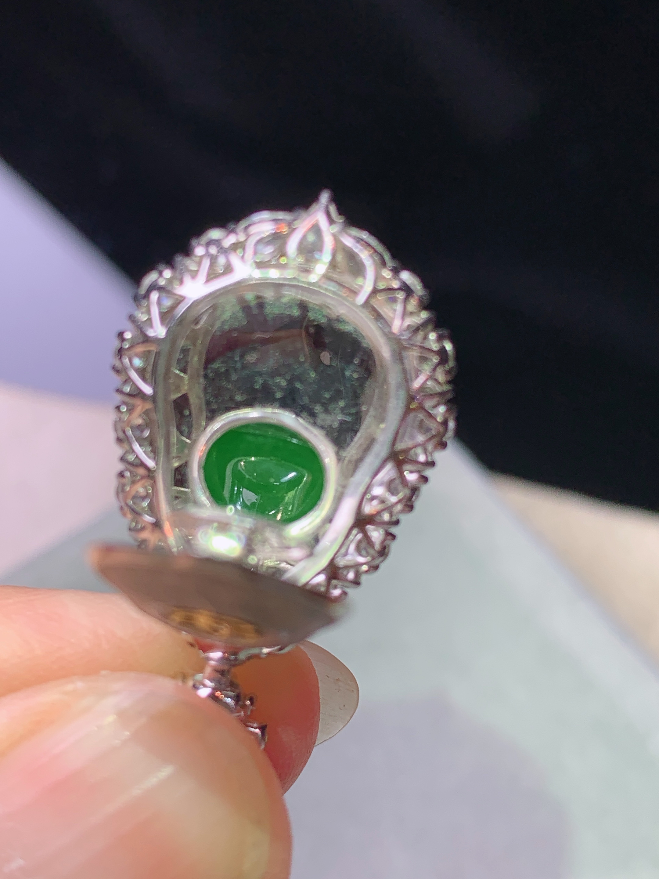 18k金钻镶嵌满绿葫芦吊坠 玉质细腻 色泽艳丽清新 水润亮眼 整体尺寸28.8*16*9.2t4