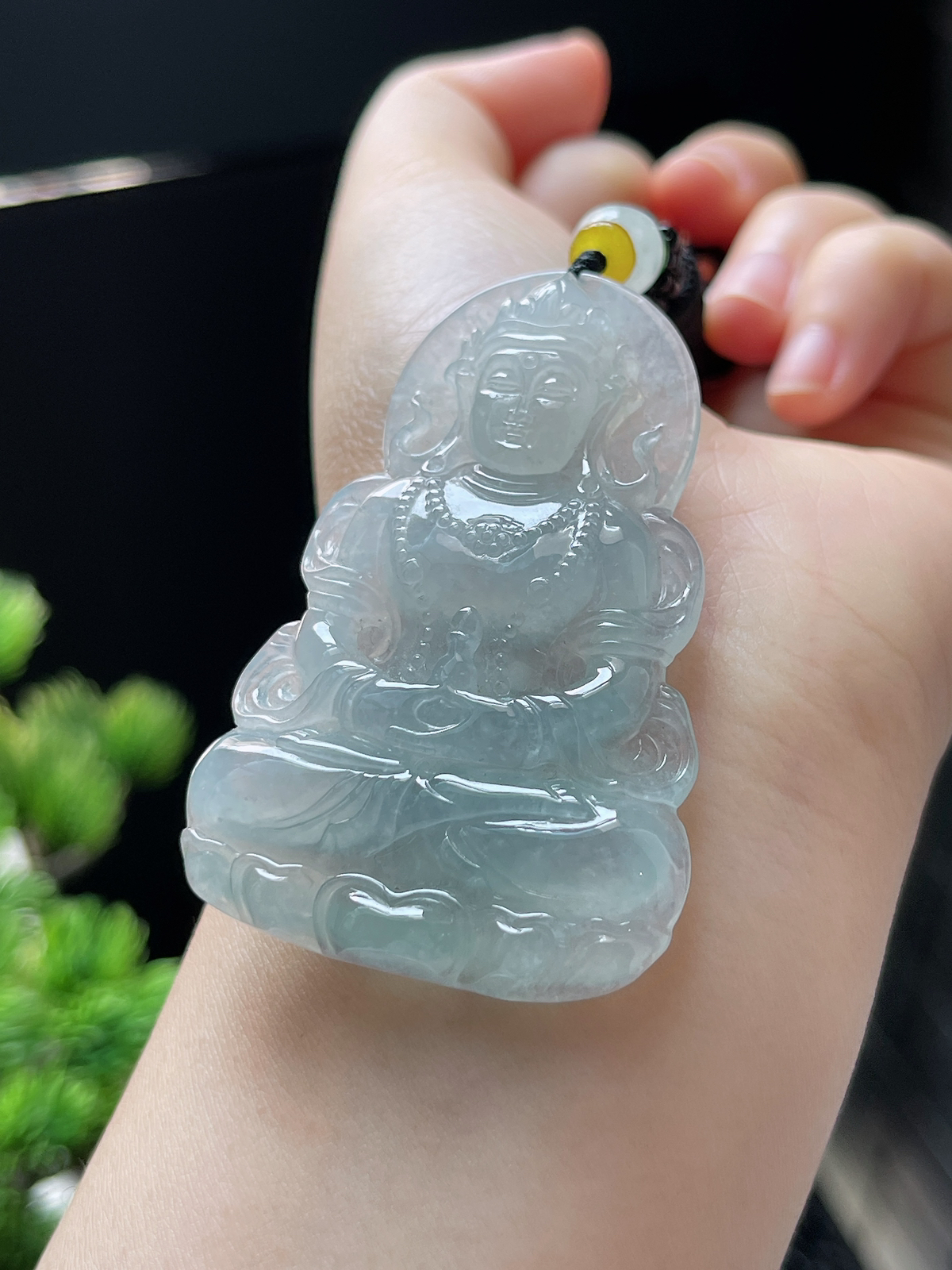 翡翠冰糯种白色吊坠