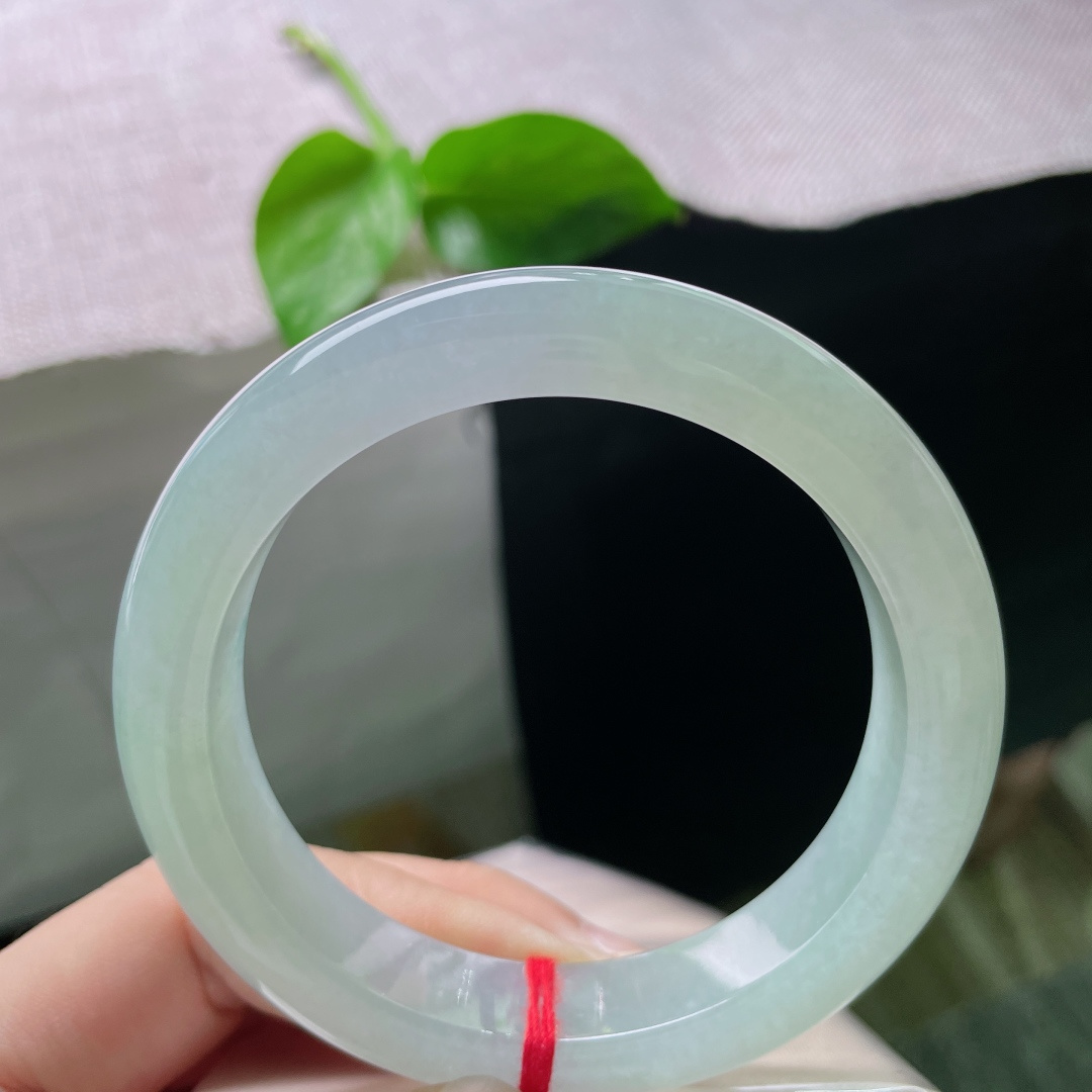 58.6/13.3/9.6淡绿正圈，冰润细腻，微紫，版型好，岁月静好，温婉贵气，无裂，ss49739a