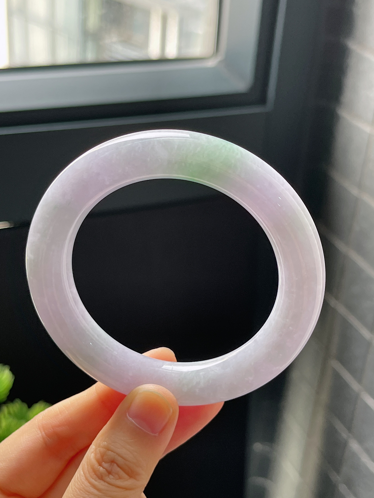 圆镯54.5圈口，翡翠糯化种紫色飘花手镯