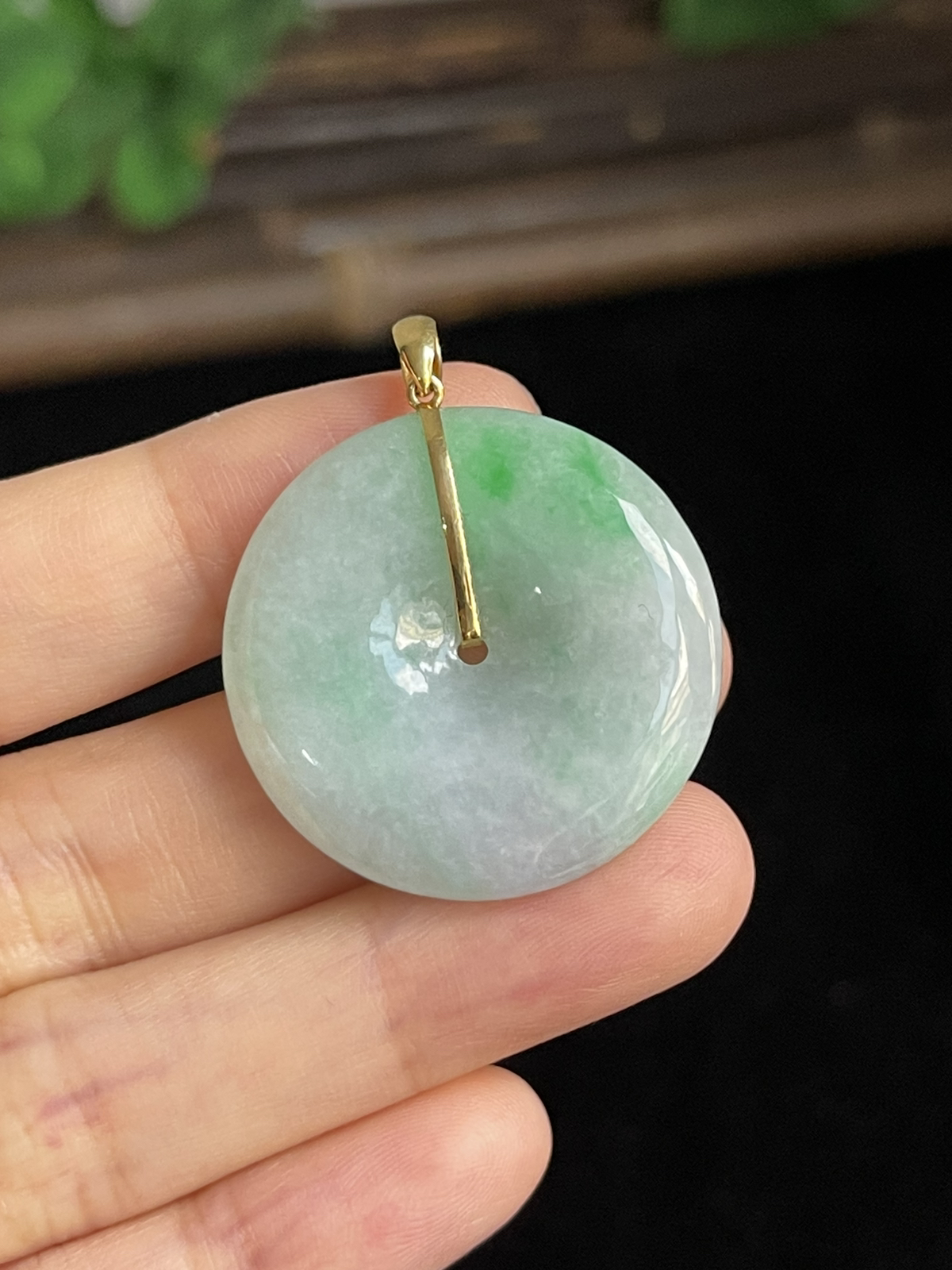 翡翠糯化种飘绿花平安扣，印记：G18K