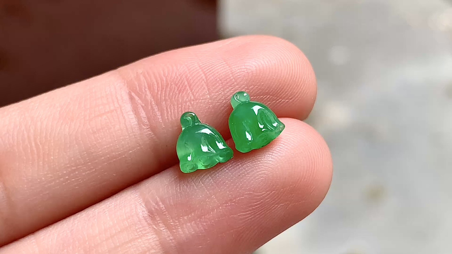 ️ 满色莲蓬一对, 6.8*6.2*2.8 完整